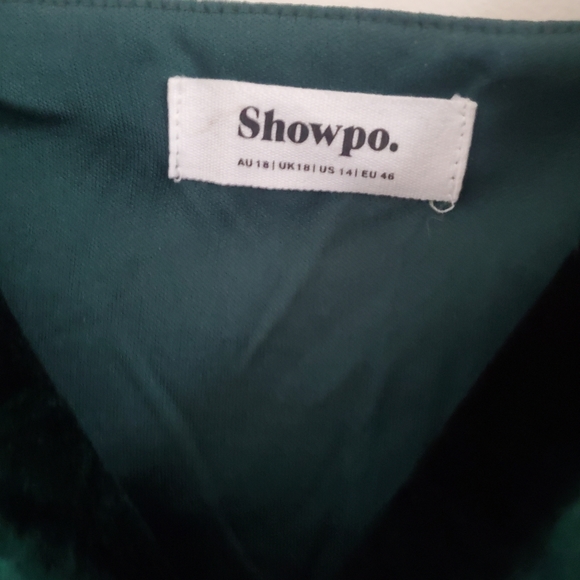 Showpo. Emerald Green Velvet Dress - Picture 3 of 3